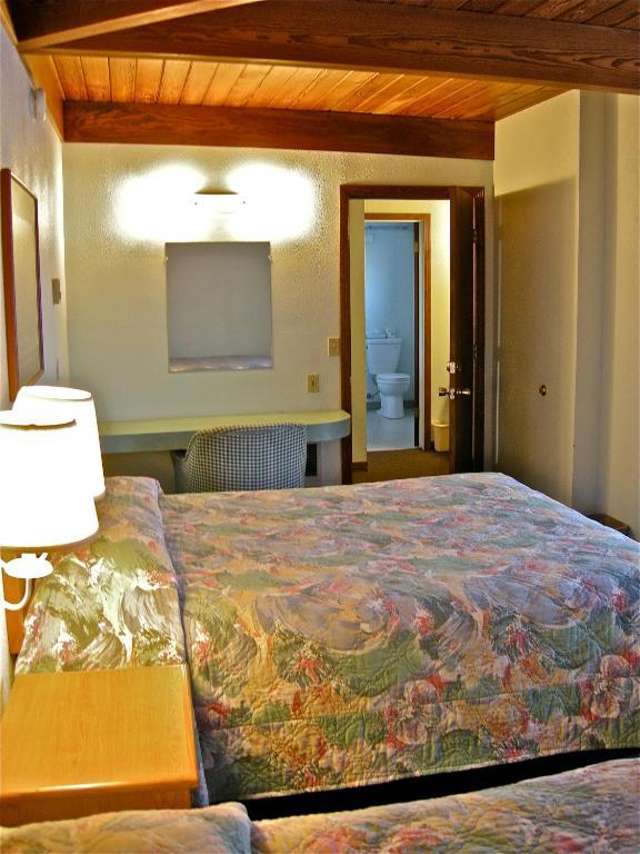 Azalea Lodge Gold Beach Eksteriør billede
